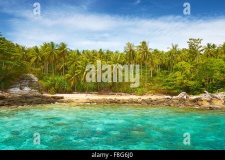 Thailand - kleine Insel in der Phang Nga Bay Stockfoto