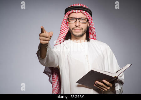 Arabische Mann virtuelle Taste Stockfoto