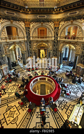 Die stimmungsvollen Café Art History Museum ("Kunsthistorisches Museum"), Wien, Österreich. Stockfoto