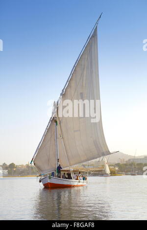 Ägypten - Boot Feluke auf dem Nil, Assuan, Ägypten Stockfoto