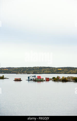 Hausboote in Great Slave Lake in der Nähe von Yellowknife, Northwest Territories, Kanada Stockfoto