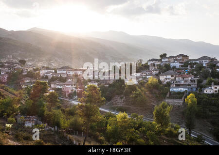 Luftaufnahme des Dorfes im ländlichen Landschaft Stockfoto