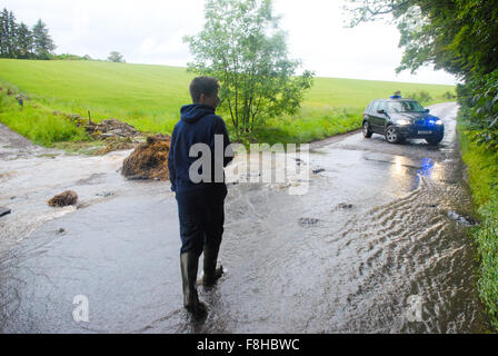 Hochwasserschäden in Alford in Aberdeenshire, Schottland. Stockfoto