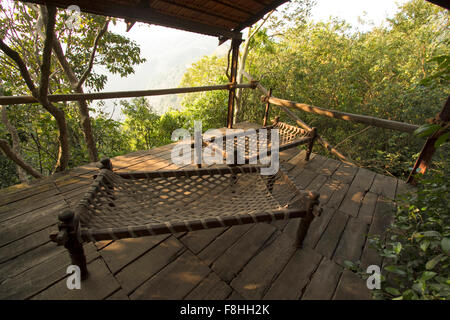 Machan oder Wald Hütte in den Wäldern der Chorla Ghats, Goa, Indien Stockfoto