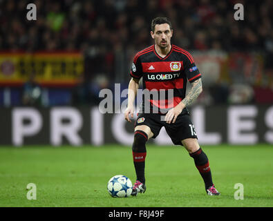 Leverkusen, Deutschland. 9. Dezember 2015. Leverkusens Roberto Hilbert in Aktion während der UEFA Champions League-Gruppe E Fußball-match zwischen Bayer 04 Leverkusen und dem FC Barcelona in Leverkusen, Deutschland, 9. Dezember 2015. Foto: Jonas Guettler/Dpa/Alamy Live News Stockfoto