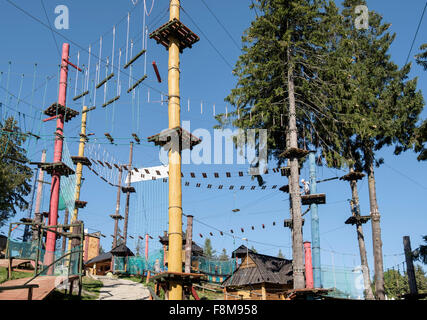 Trollandia Highwire Park Seilbahn und Hindernis-Parcours. Gubałówka Berg Zakopane Tatra County Polen Europa Stockfoto