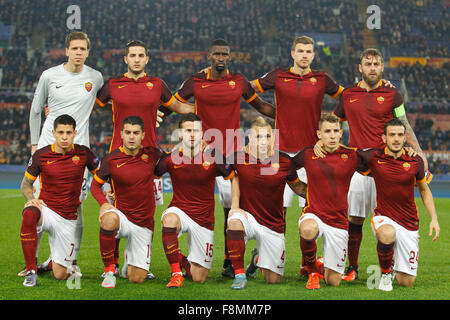 Stadio Olimpico, Rom, Italien. 9. Dezember 2015. Champions-League. Roma gegen Bate Borisov. Mannschaftsfoto AS Roma © Action Plus Sport/Alamy Live News Stockfoto