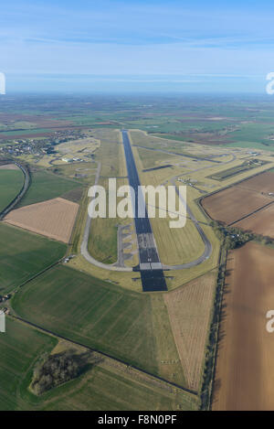 Eine Luftaufnahme des RAF Scampton in Lincolnshire, Heimat der Red Arrows Stockfoto