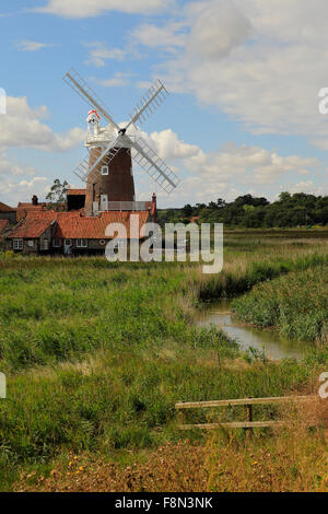 Windmühle B & B bei Cley next am Meer, North Norfolk. Stockfoto