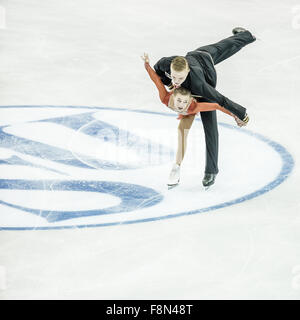 Barcelona, Spanien. 10. Dezember 2015. Russlands EKATERINA BORISOVA/Dmitri SOPOT führen ihre paar Junior - Kurzprogramm beim 21. ISU Grand Prix of Figure Skating Final in Barcelona - die ISU Grand Prix von Eiskunstlauf Finale, gemeinsam mit der ISU Junior Grand Prix Finale stattfinden wird, ist die Krönung des Grand-Prix-Serie-Schaltung und die wichtigste Veranstaltung für die International Skating Union (ISU) nach der WM. Bildnachweis: Matthias Oesterle/ZUMA Draht/Alamy Live-Nachrichten Stockfoto