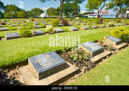 Thailand - Kanchanaburi, Friedhof für alliierte getötet Bau der Brücke über den Kwai Fluss Stockfoto