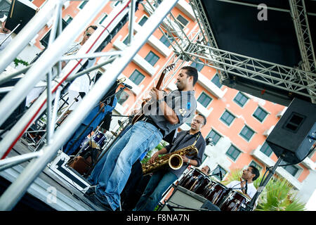 Musiker, Latin Jazz Konzert, La Ventana al Mar (Fenster zum Meer) Park, El Condado, Puerto Rico Stockfoto