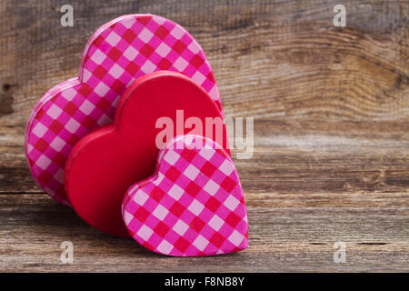 zwei rote und rosa Herzen Stockfoto