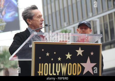 Hollywood, Kalifornien, USA. 10. Dezember 2015. I15796CHW. Ron Howard wohlwollend mit Stern auf dem Hollywood Walk Of Fame.6931 Hollywood Blvd/in Front von Madame Tussauds Hollywood, Hollywood, CA.12/10/2015.BRIAN GRAZER. © Clinton H. Wallace/Photomundo International / Fotos Inc © Clinton Wallace/Globe Fotos/ZUMA Draht/Alamy Live News Stockfoto