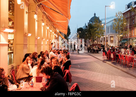 Café im Freien auf Ausstellung Road, South Kensington, London, UK Stockfoto