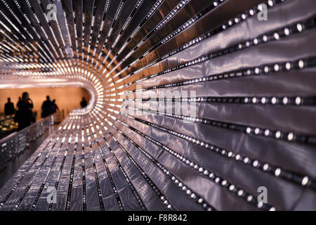 National Gallery of Art, bewegliche Gehweg und Multiverse Lichtskulptur Stockfoto