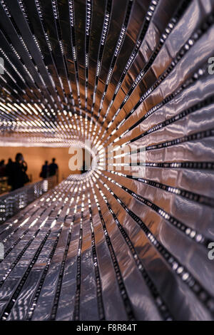 National Gallery of Art, bewegliche Gehweg und Multiverse Lichtskulptur Stockfoto