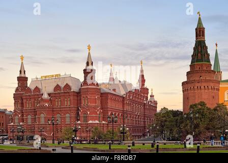 Das staatliche historische Museum am Roten Platz in Moskau Stockfoto