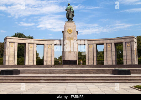 Sowjetisches Ehrenmal in Berlin, Deutschland. Stockfoto