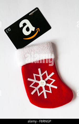 Amazon £ 10 Weihnachten giftcard mit Weihnachtsstrumpf Geschenkkarte auf weißem Hintergrund Stockfoto