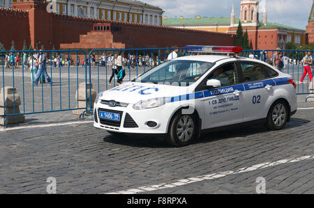 Polizeiauto ist im Einsatz auf dem Roten Platz in Moskau, Russland Stockfoto