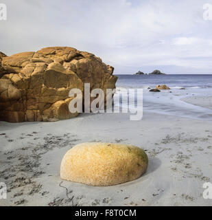 Schöner Strand Landschaft mit Pastell Farben morgens Licht Stockfoto