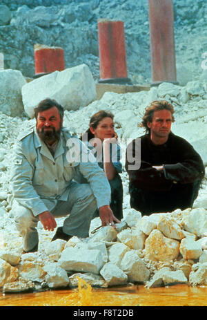 MacGyver: Lost Treasure of Atlantis, aka: kann - Jagd Nach Dem Schatz von Atlantis, Fernsehfilm, USA 1994, Regie: Michael Vejar, Monia: Brian Blessed, Sophie Ward, Richard Dean Anderson Stockfoto