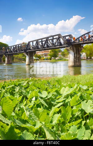 Thailand - Kanchanaburi, Brücke über den River Kwai Stockfoto