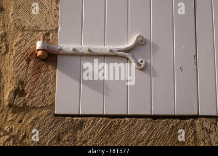 Reich verzierte Verschluss Scharnier, Domme, Frankreich Stockfoto