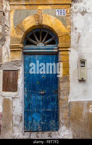 Detail aus den Gassen der Medina in Essaouira. Stockfoto