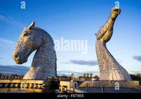 Die Kelpies, Helix, Falkirk, Schottland. Skulpturen von Andy Scott. Stockfoto