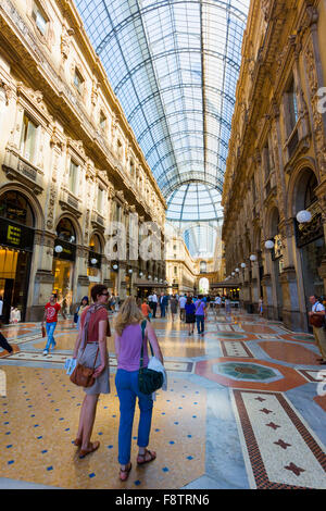 Mailand, Provinz Mailand, Lombardei, Italien.  Einkaufspassage Galleria Vittorio Emanuele II. Stockfoto