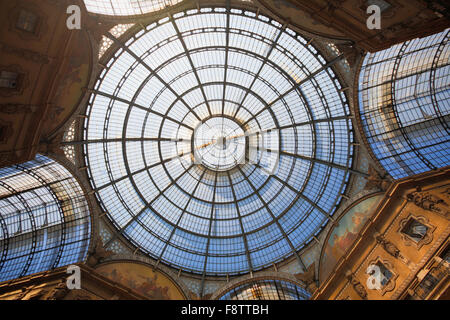 Mailand, Provinz Mailand, Lombardei, Italien.  Glaskuppel des Galleria Vittorio Emanuele II, shopping-Arkade. Stockfoto