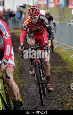 Essen, Deutschland. 5. Dezember 2015. Bpost Bank Cyclocross Trophy. Vanthourenhout Michael (BEL) der Sunweb - Napoleongames © Aktion Plus Sport/Alamy Live-Nachrichten Stockfoto