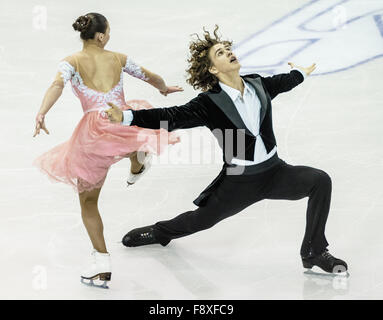 Barcelona, Spanien. 11. Dezember 2015. Russlands ALLA LOBODA/PAVEL DROZD führen ihre Dance Junior - Kür beim 21. ISU Grand Prix of Figure Skating Final in Barcelona - die ISU Finale Grand Prix der Eiskunstlauf, gemeinsam mit den ISU Junior Grand Prix Finale stattfinden wird, ist die Krönung des Grand-Prix-Serie-Schaltung und die wichtigste Veranstaltung für die International Skating Union (ISU) nach der WM. Bildnachweis: Matthias Oesterle/ZUMA Draht/Alamy Live-Nachrichten Stockfoto