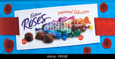 Dose mit Cadbury es Rosen in limitierter Auflage Stockfoto