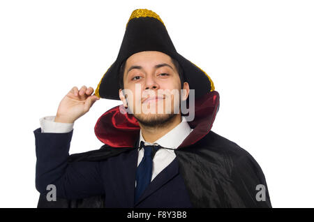 Junger Mann mit Dreispitz und Mantel isoliert auf weiss Stockfoto