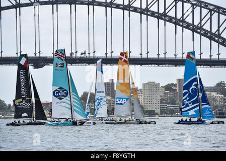 Sydney, Australien. 12. Dezember 2015. 2015 extreme Sailing Series. Extreme 40 Stadionlauf am Hafen von Sydney. Rennen-Aktion auf den Hafen. Bildnachweis: Aktion Plus Sport/Alamy Live-Nachrichten Stockfoto