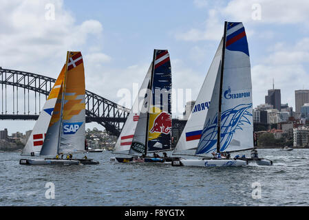 Sydney, Australien. 12. Dezember 2015. 2015 extreme Sailing Series. Extreme 40 Stadionlauf am Hafen von Sydney. Rennen-Aktion auf den Hafen. Bildnachweis: Aktion Plus Sport/Alamy Live-Nachrichten Stockfoto