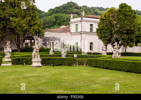 Montecchio Maggiore(Vicenza, Veneto, Italy) - Park der Villa Cordellina Lombardi, gebaut im 18. Jahrhundert Stockfoto