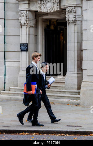 Eton Schuljunge, High Street, Eton, Berkshire, UK Stockfoto