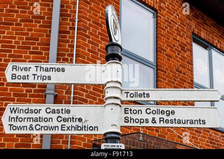 Ein Straßenschild In der High Street, Eton, Berkshire, Großbritannien Stockfoto