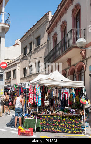 Straßenmarkt, Tordera, Maresme County, Provinz Barcelona, Katalonien, Spanien Stockfoto