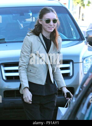 West Hollywood, Kalifornien, USA. 12. Dezember 2015. Rooney Mara, West Hollywood, CA, USA-Kredit: Die Medien Schaltung/Alamy Live-Nachrichten Stockfoto