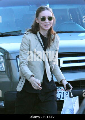West Hollywood, Kalifornien, USA. 12. Dezember 2015. Rooney Mara, West Hollywood, CA, USA-Kredit: Die Medien Schaltung/Alamy Live-Nachrichten Stockfoto
