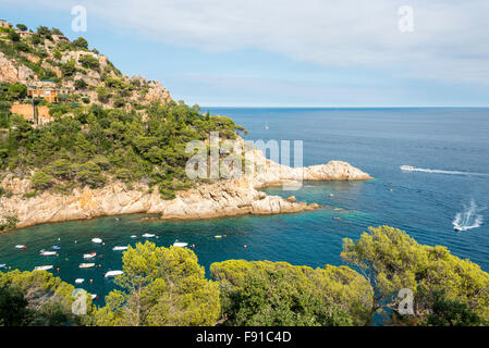 Küsten-Ansicht in der Nähe von Tossa de Mar, Costa Brava, Provinz Girona, Katalonien, Spanien Stockfoto