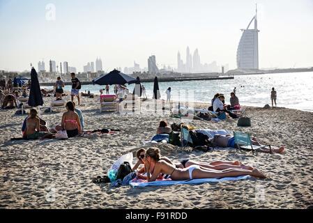 Vereinigte Arabische Emirate-Dubai-Kite-Strand Windsurfen, Kite-boarding Badeort am Persischen Golf. Stockfoto