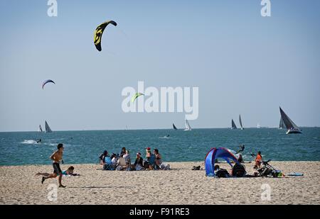 Vereinigte Arabische Emirate-Dubai-Kite-Strand Windsurfen, Kite-boarding Badeort am Persischen Golf. Stockfoto