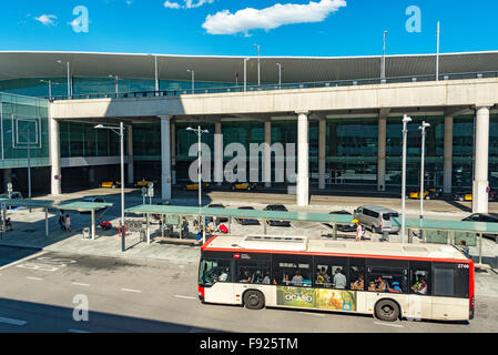 Abflugterminal am Flughafen Barcelona-El Prat, El Prat de Llobregat, Baix Llobregat County, Katalonien, Spanien Stockfoto