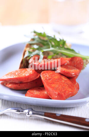 Scheiben von italienische Wurst mit Paprika-Geschmack Stockfoto